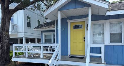 Beach Cottage in Central Carolina Beach Just 3 Blocks to Ocean Paws Welcome!