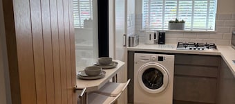 Beautiful 2-bed duplex- Easy Walk to Addenbrookes