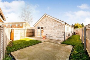 Exterior - Stylish Single Storey House in Fen Ditton village (Cambridge)