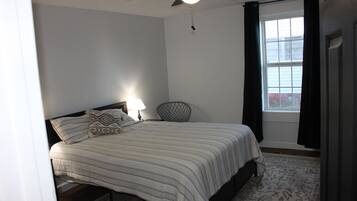 3 Schlafzimmer, Schreibtisch, kostenloses WLAN, Bettwäsche