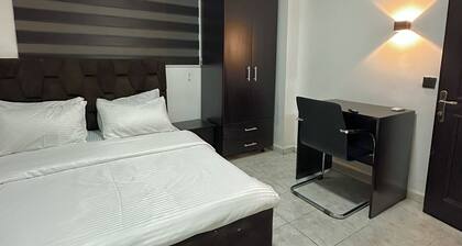 Charming 2-bedroom apartment with AC, WiFi in the Heart of Wuse II, Abuja.