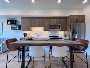 Microwave, oven, stovetop, dishwasher