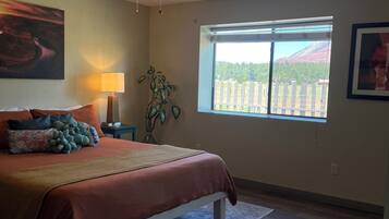 5 chambres, fer et planche à repasser, Wi-Fi, draps fournis