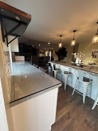 Rest your Kicks off of Route 66 at Rain Valley Inn