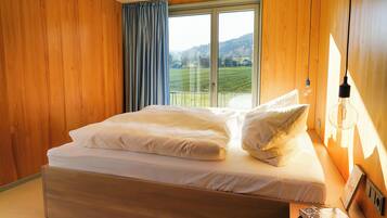 4 Schlafzimmer, Schreibtisch, Bügeleisen/Bügelbrett, kostenloses WLAN