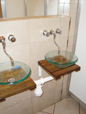Bathroom - La Casa del Girasol Residencia Universitaria (Buenos Aires)
