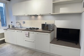 Fridge, microwave, dishwasher, toaster - Centre of Alassio, 2 steps from the Sea (Alassio)