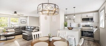 Family & Dog Friendly Stay 15 mins to St. Matthews
