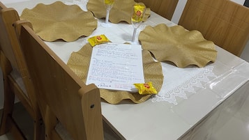 Ruokailu