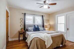 2 soveværelser, skrivebord, strygejern/strygebræt, gratis Wi-Fi