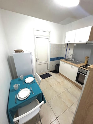 Microwave, oven, stovetop