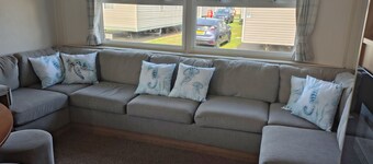 3 bed-Sleeps 8-Wifi & Linen inc.