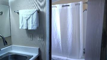 Towels, soap, shampoo, toilet paper