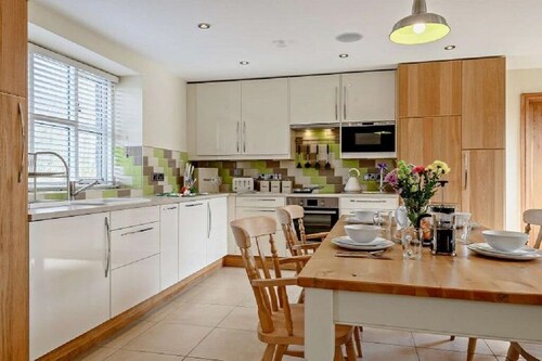 Cottage for 4 in Gilwern