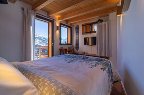 5 bedrooms, iron/ironing board, free WiFi, bed sheets - ALESINA - MONTRICHER ALBANNE (MONTRICHER ALBANNE)