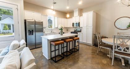 3 bedrooms - Gated Community Lafayette/Youngsville sport complex & hospitals