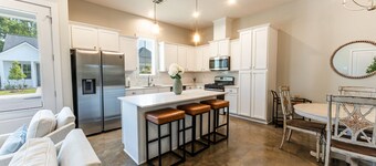3 bedrooms - Gated Community Lafayette/Youngsville sport complex & hospitals