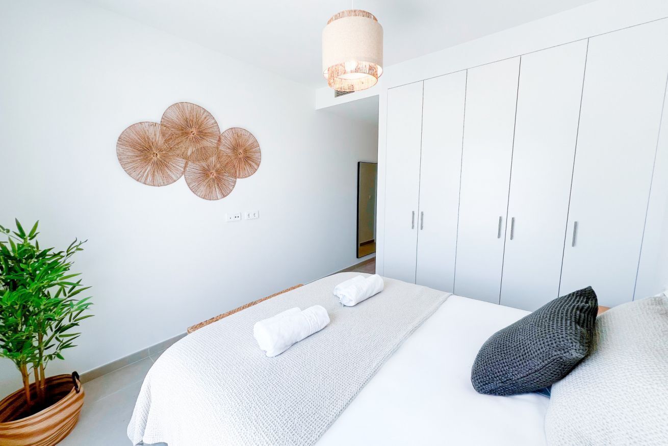 3 bedrooms, iron/ironing board, travel crib