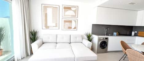 Televisión y chimenea