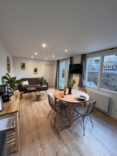 Loft relaxation in the heart of Avranches - Private Jacuzzi & comfort for 2 to 4 people