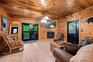 TV connectée, cheminée, jeux vidéo