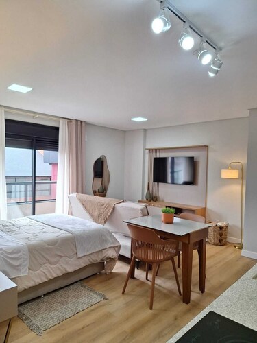 Charming studio in Urubici. New and cozy space, very well located.