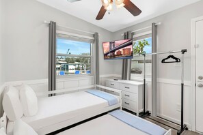 3 chambres, fer et planche à repasser, lit parapluie, Wi-Fi gratuit