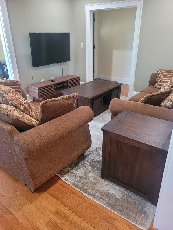 Smart TV, books, computer monitors