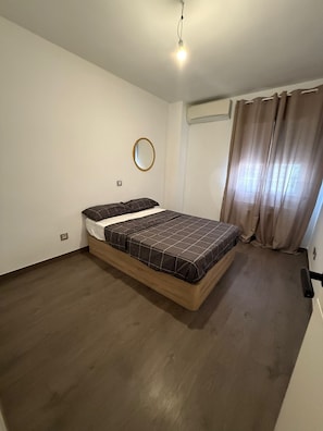 Standard Double Room, City View | Free WiFi - Room Today Madrid Gabriel Usera (Madrid)