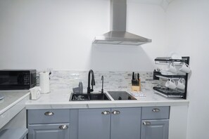 Private kitchen - Suite Escape in Family friendly area (Lakeland)