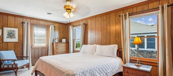 DUCK HOUSE - OCEANFRONT! New for 2025!!