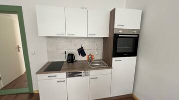 Ofen, Herdplatte, Geschirrspüler