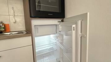 Ofen, Herdplatte, Geschirrspüler