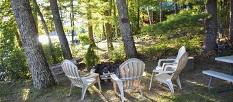 A cozy 2-bedroom lakefront cabin nestled in Maine, feat. kayaks and private dock
