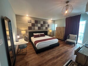 In-room safe, free WiFi