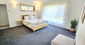 6 bedrooms, iron/ironing board, travel cot, free WiFi