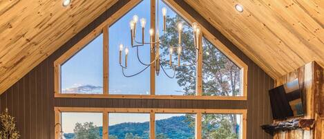 TV connectée, cheminée