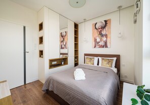 1 chambre, fer et planche à repasser, Wi-Fi, literie fournie