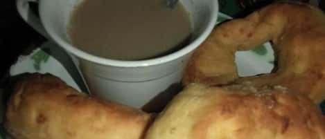 包每日當地菜式早餐