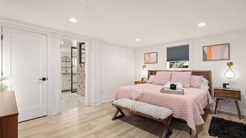 1 kamar tidur, setrika/meja setrika, Wi-Fi, dan seprai linen