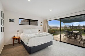 3 chambres, fer et planche à repasser, Wi-Fi gratuit, draps fournis