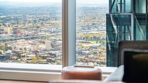Interior - Next to Skybus! Luxe 2B2B w/Parking+Pool+Gym+Sauna (Melbourne)