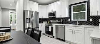 Spacious 5-bedroom house in Richmond with AC, WiFi - Perfect for Groups