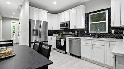 Spacious 5-bedroom house in Richmond with AC, WiFi - Perfect for Groups