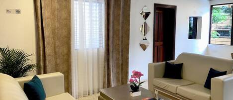 Smart TV 20 polegadas com canais digitais