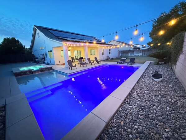 Udendørs pool