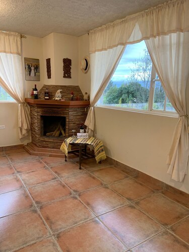 CASA DE CAMPO AMOBLADA  LATACUNGA/COTOPAXI