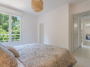 2 bedrooms, internet