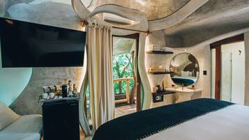 14 camere, una scrivania, Wi-Fi