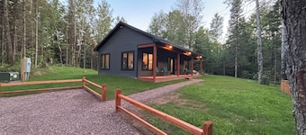 Northwoods Cabin Getaway – Perfect for Hiking, Waterfalls, UTV/ATV & More!